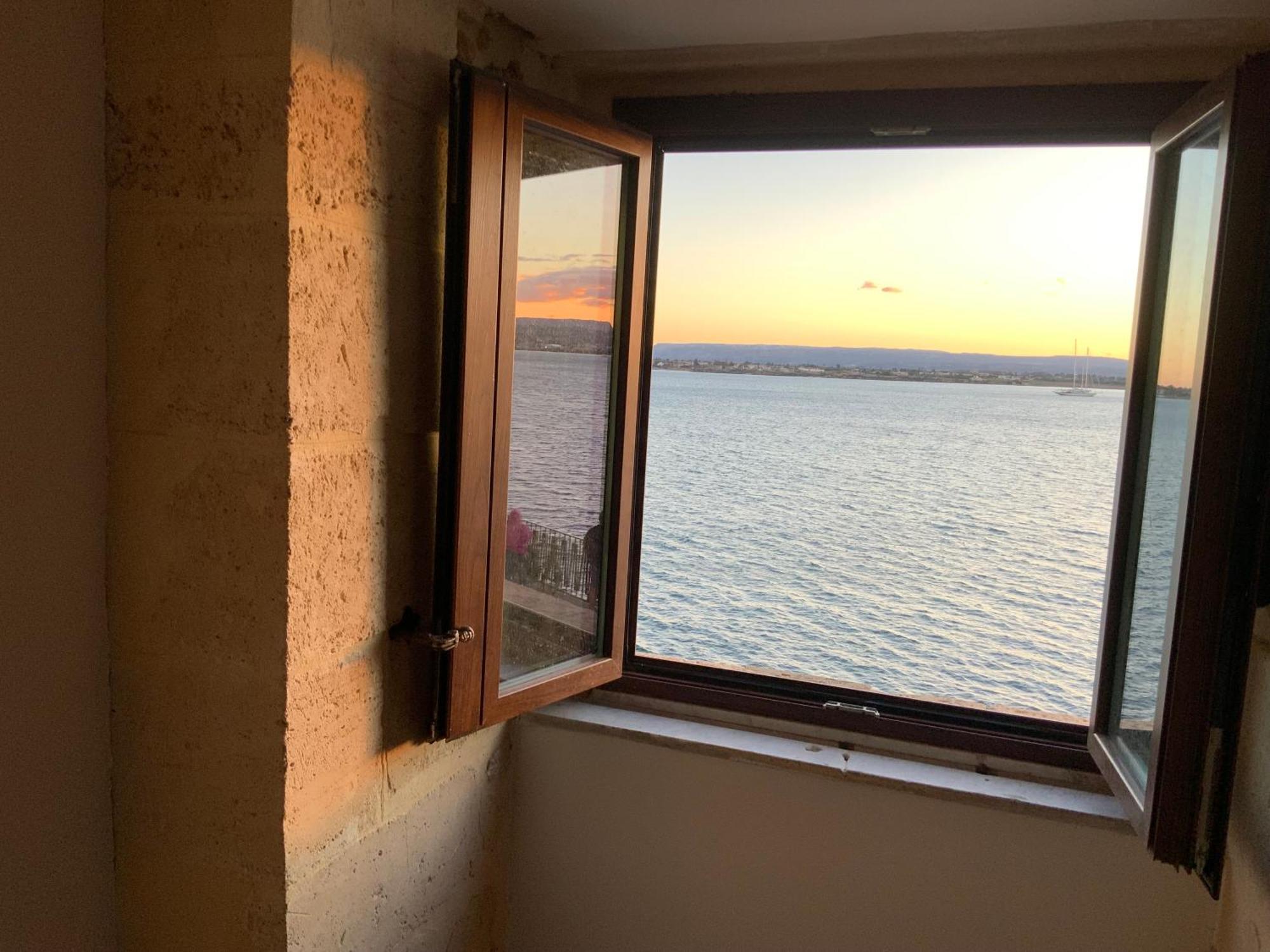 Apartamento L'Alba E Il Tramonto Vista Mare Syracuse Exterior foto